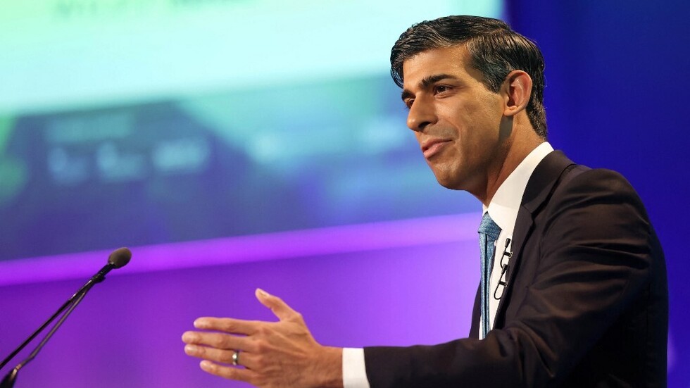 سوناك: جونسون طلب مني أن أفعل شيئا لست مقتنعا به