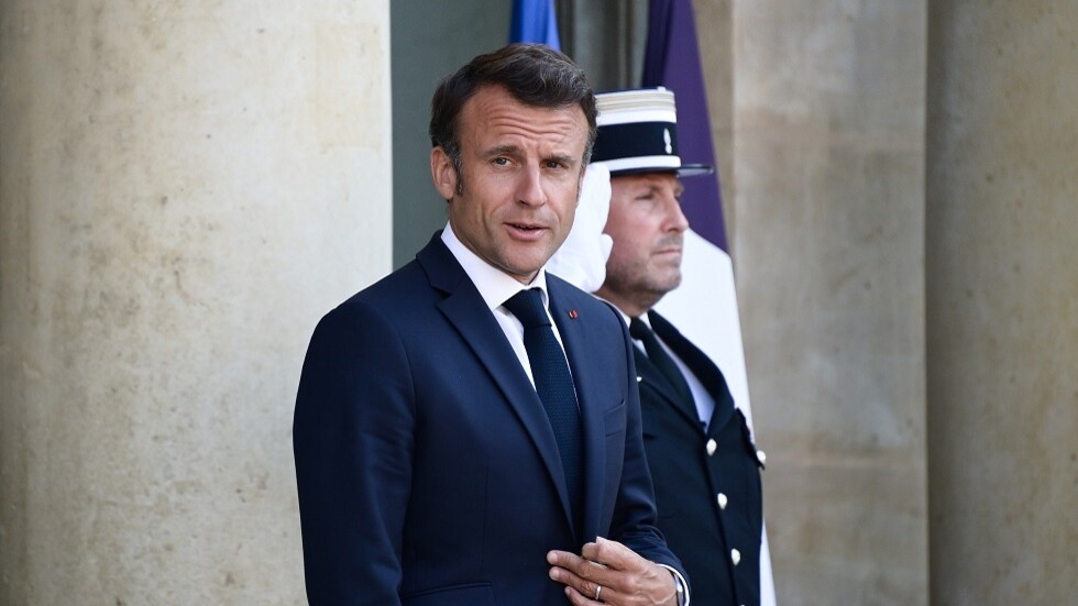 ماكرون: الهجوم الأوكراني المضاد جار وسيستمر لأسابيع بل لأشهر