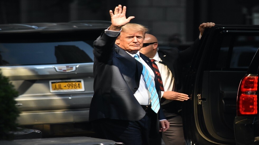 ترامب يصل فلوريدا للمثول أمام المحكمة غدا الثلاثاء