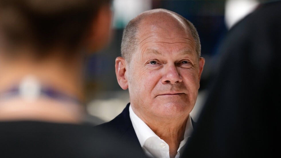 شولتس: سندعم أوكرانيا بدبابات ومدفعية ومضادات للطائرات