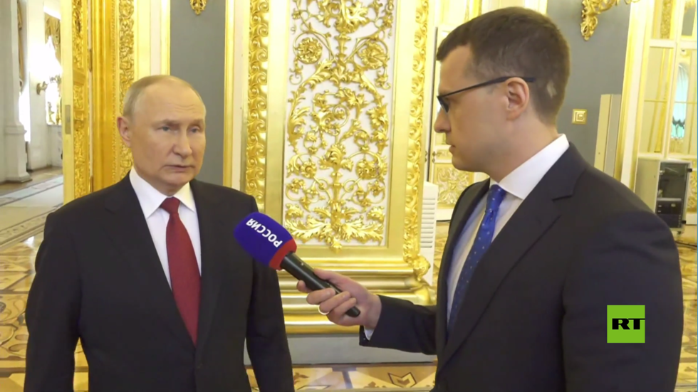 كلمة عزاء من بوتين بوفاة برلسكوني