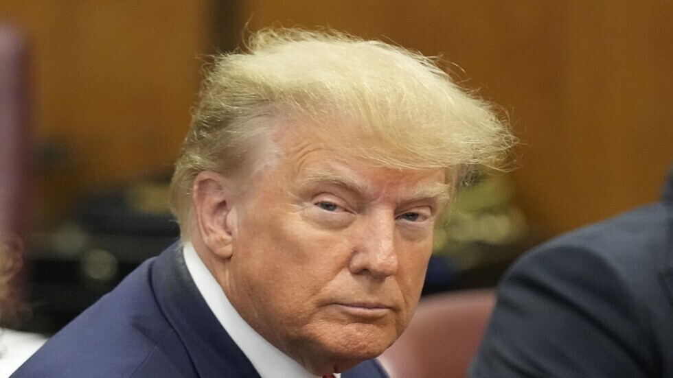 ترامب يعتبر محاكمته اضطهادا سياسيا ومحاولة من بايدن لتزوير الانتخابات