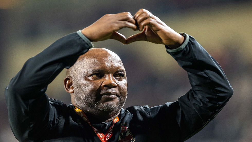 قرار مفاجئ من موسيماني بشأن مصيره مع الأهلي السعودي