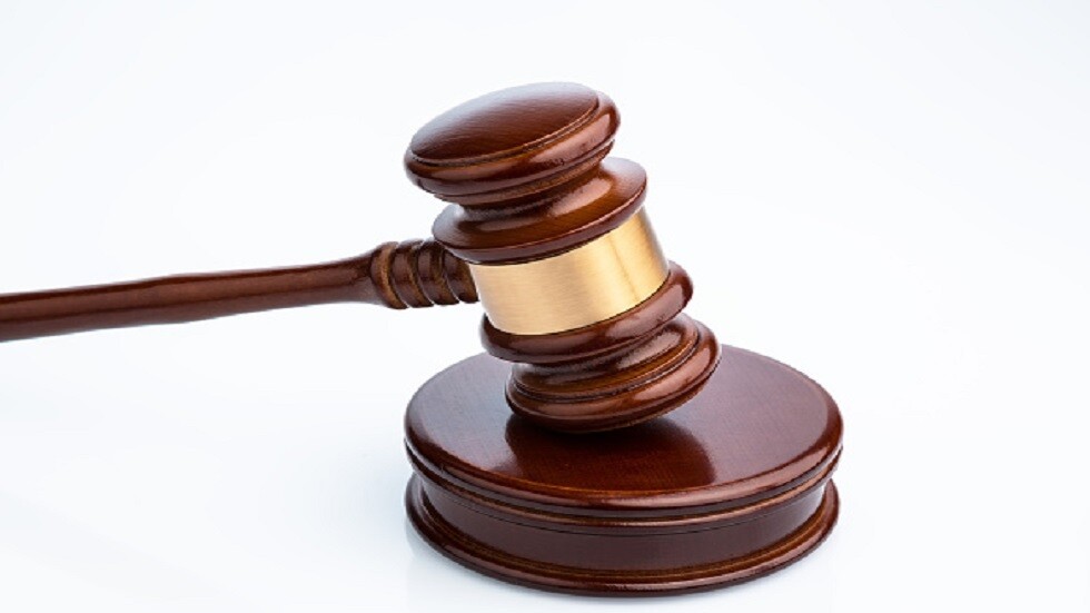 مشروع قانون جديد في الجزائر: السجن 10 سنوات للمعتدين على المعلمين والأساتذة