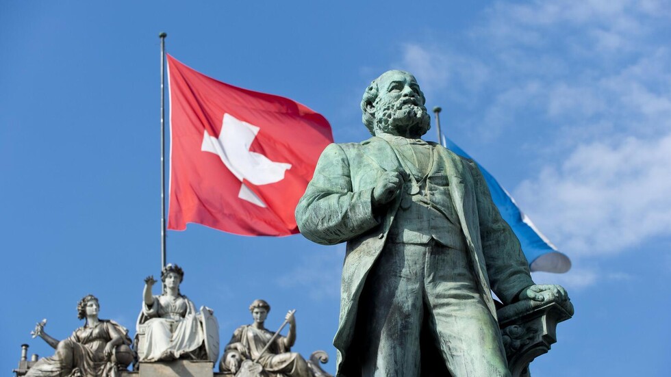 تظاهرة تخللها حرق العلم التركي ومجسم لأردوغان في سويسرا (صور)