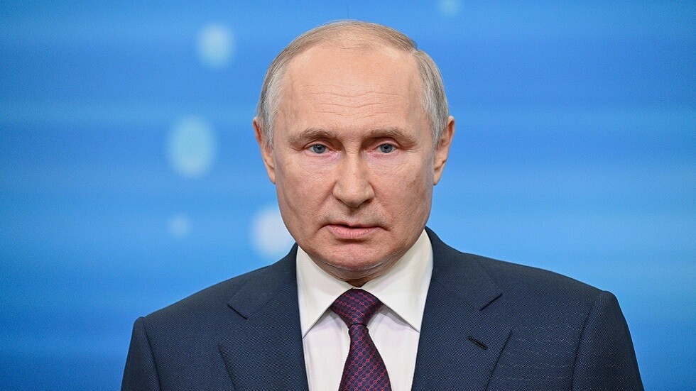 بوتين يلتقي محمد بن زايد في منتدى بطرسبورغ الاقتصادي