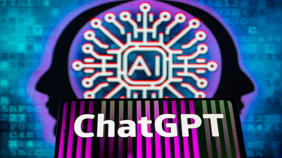 لماذا تحظر العديد من الشركات ChatGPT؟!