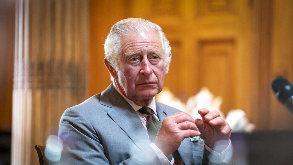 عرض لوحات رسمها الملك تشارلز الثالث في طفولته في مزاد (صور)