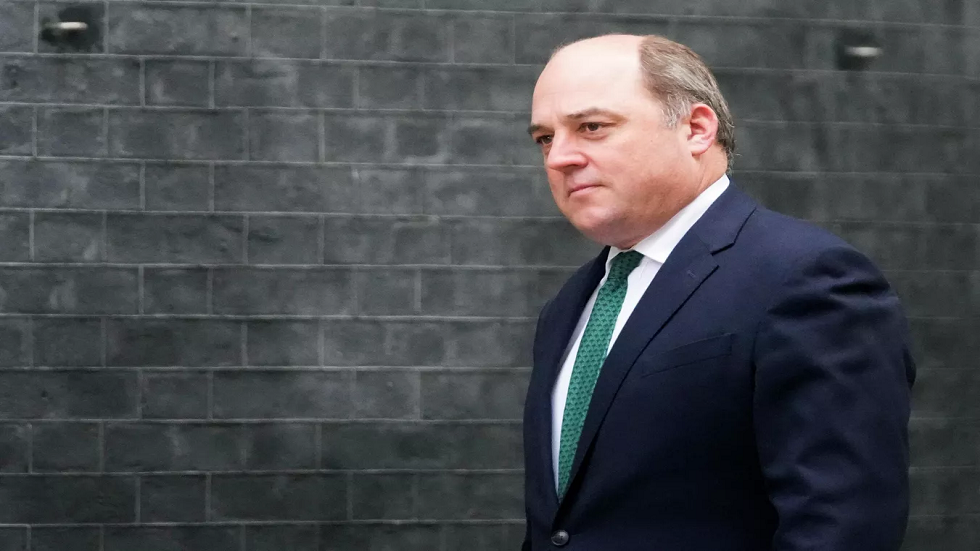 "الغارديان": واشنطن غير راضية عن ترشح والاس لمنصب أمين عام الناتو