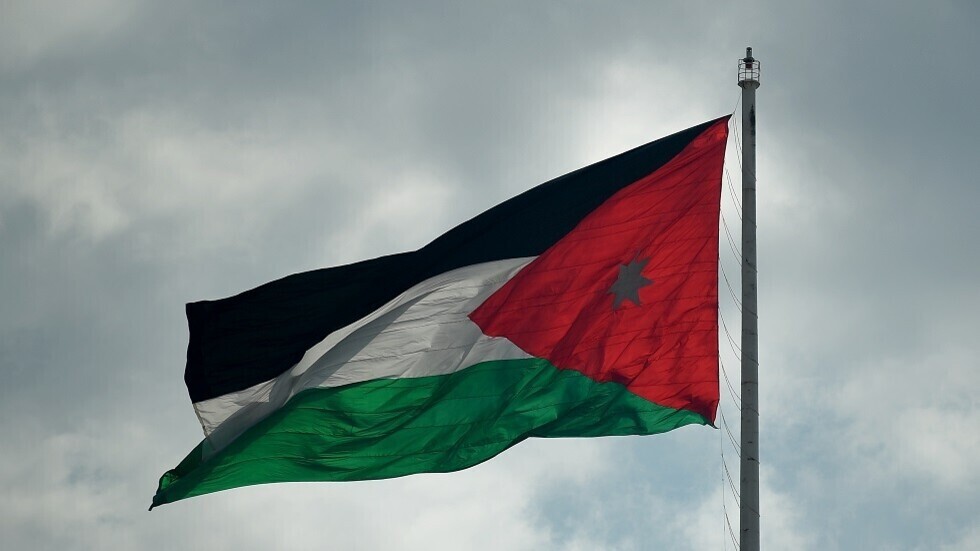 لحظة تحطم المروحية العسكرية الأردنية