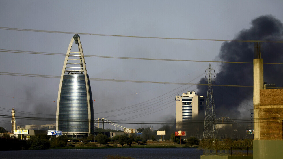 تجدد الاشتباكات والغارات الجوية مع انتهاء هدنة الثلاثة أيام في السودان