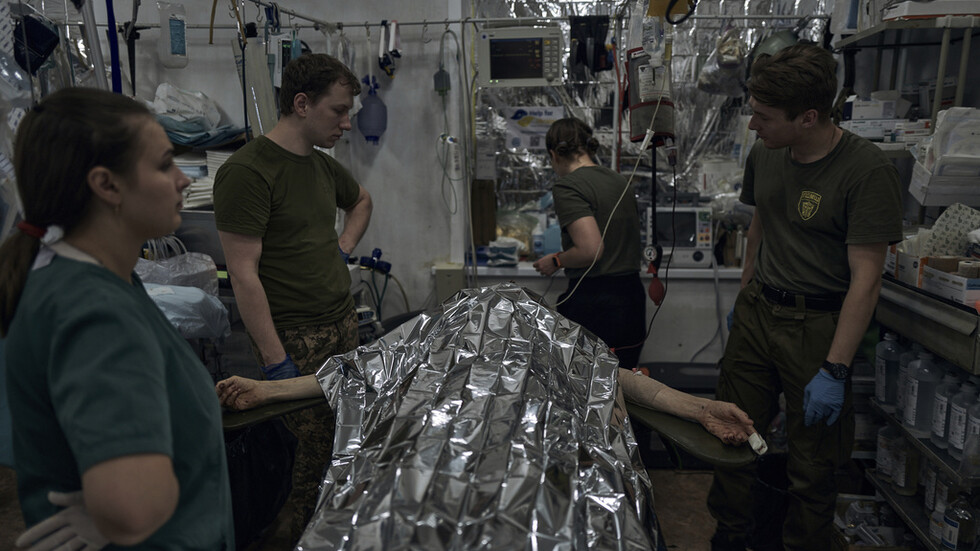 وسائل إعلام: المستشفى العسكري الرئيسي بأوكرانيا يسجل زيادة في عدد المصابين