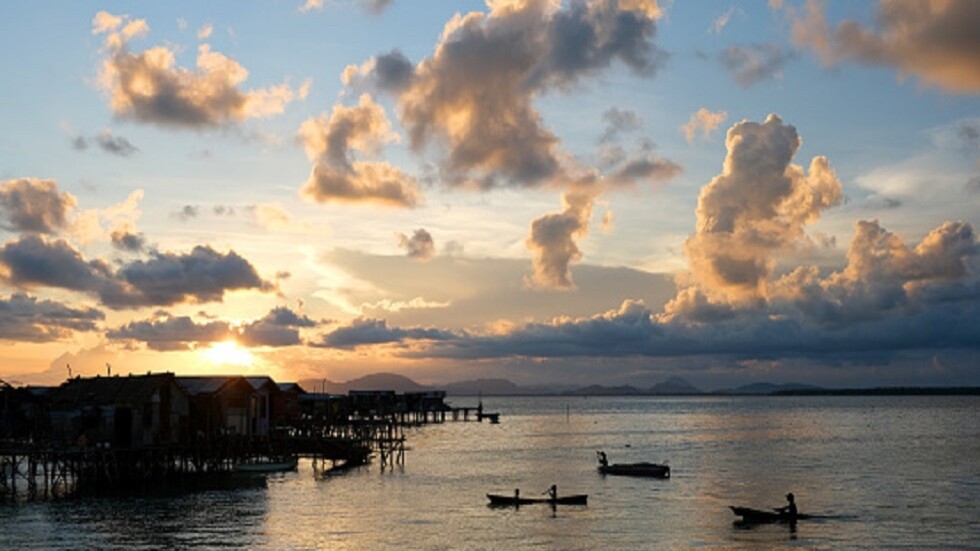 40 مفقودا في غرق قارب مهاجرين يوم الخميس قبالة سواحل إيطاليا