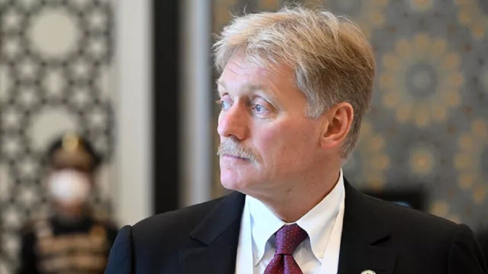 بيسكوف: الخدمات الخاصة وأجهزة الأمن ووزارة الدفاع تقدم تقارير متواصلة لبوتين بشأن محاولة التمرد