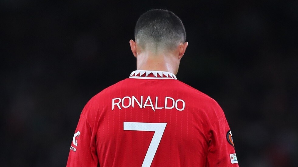 إرث ثقيل.. مانشستر يونايتد يختار خليفة رونالدو لارتداء القميص رقم (7)