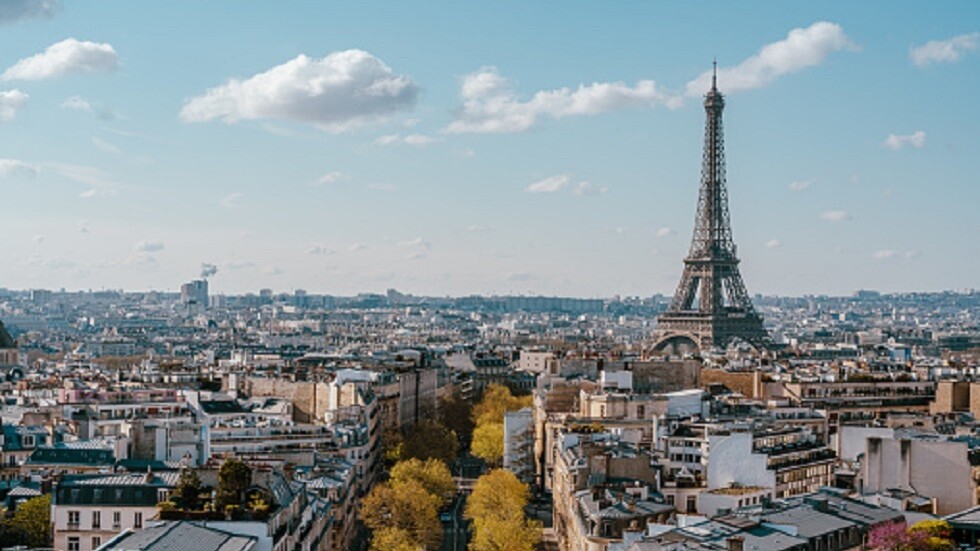 فرنسا تحذر رعاياها من التنقّل داخل روسيا