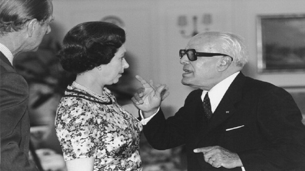 فنانة مصرية مشهورة تعلق على قرارات للرئيس التونسي الراحل الحبيب بورقيبة