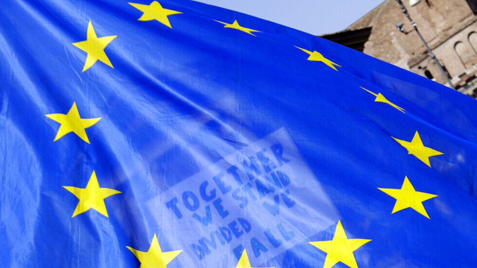 دبلوماسي روسي لا يستبعد إرسال جنود من الاتحاد الأوروبي إلى أوكرانيا في حال فشل الهجوم المضاد