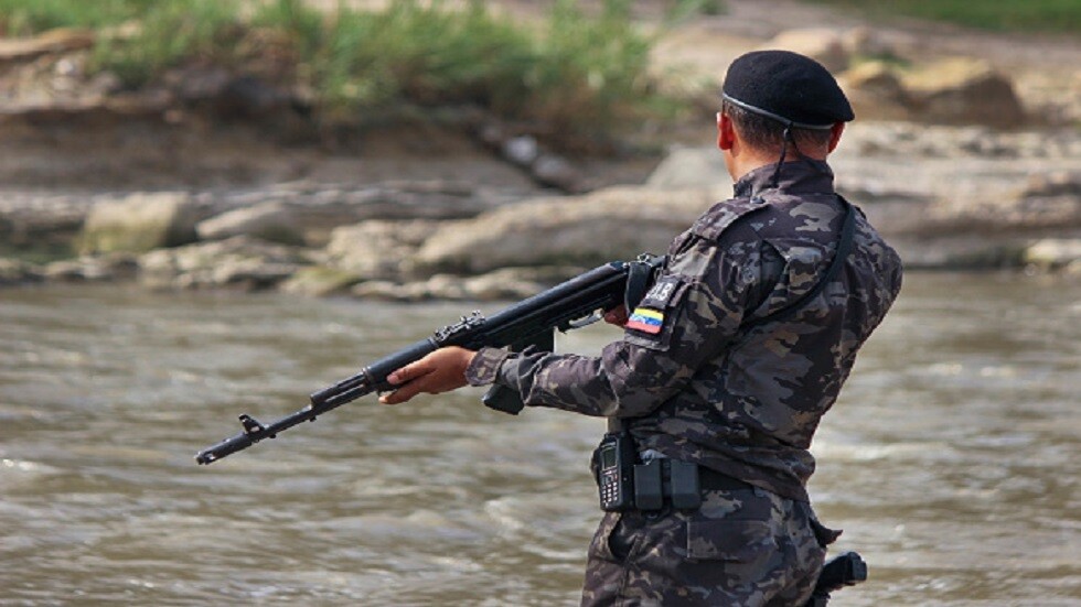 القوات الكولومبية تقتل 6 من عناصر 