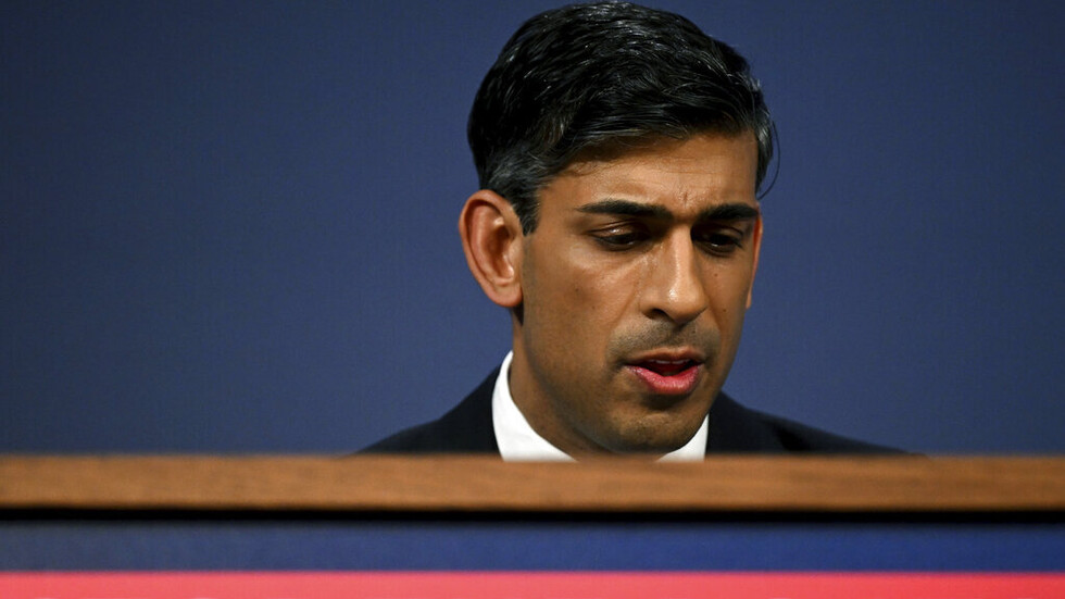 للوفاء بتعهد سوناك.. على الداخلية معالجة طلب اللجوء كل أربع دقائق