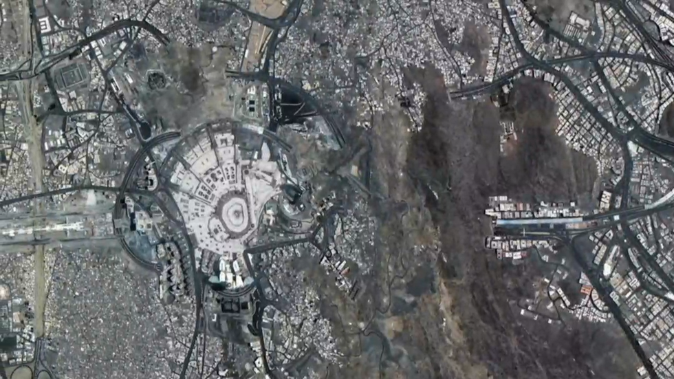 القمر الاصطناعي الإيراني