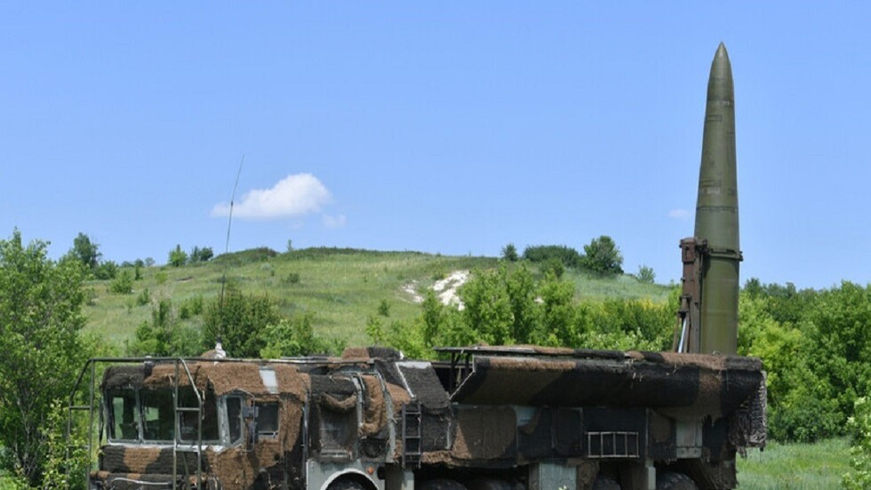 لوكاشينكو: الغرب يسلط المقصلة النووية على رأس أوروبا بيديه