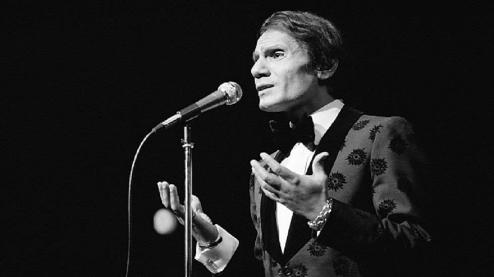 أسرة العندليب الراحل تلجأ إلى القضاء بعد استخدام صوته بـ"الذكاء الاصطناعي" من مطرب مهرجانات