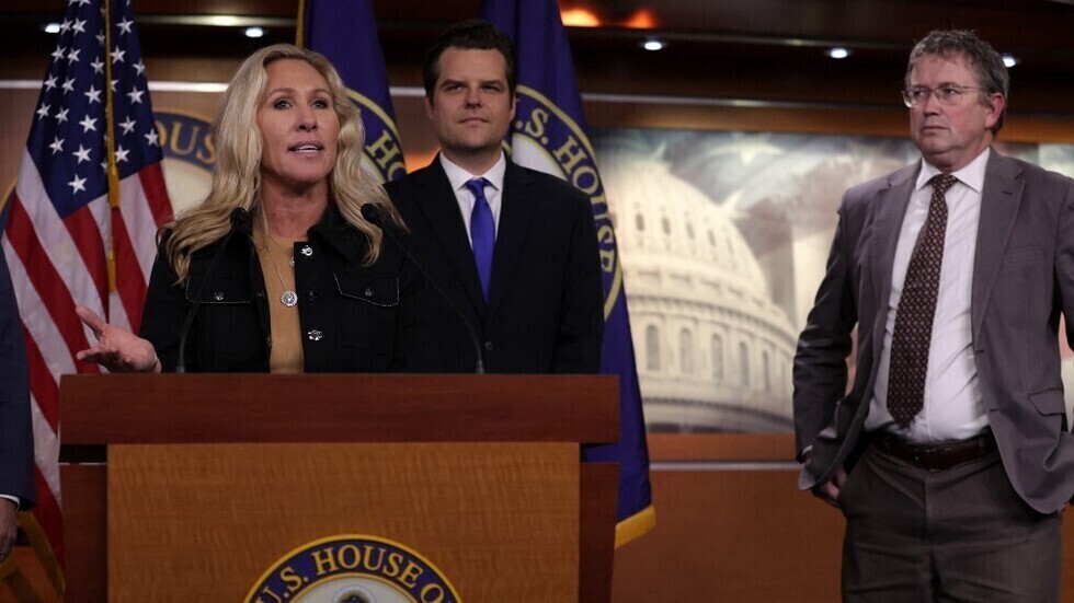 سيناتورة أمريكية تقترح حظر تمويل أوكرانيا حتى نهاية النزاع