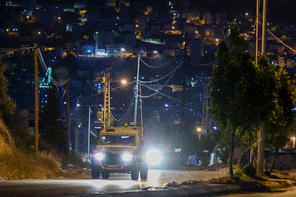 الجيش الإسرائيلي يقتحم نابلس وطولكرم (فيديو)