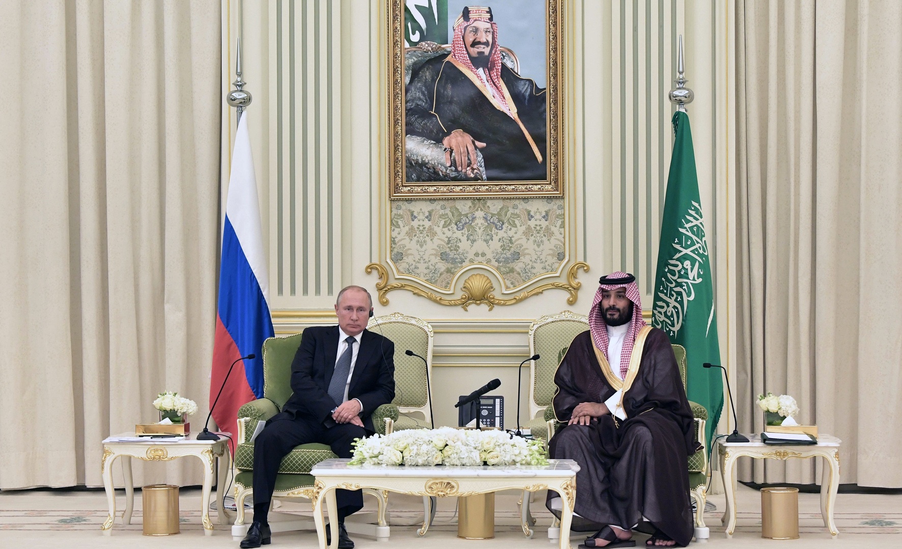 الرئيس الروسي فلاديمير بوتين وولي العهد السعودي محمد بن سلمان (صورة أرشيفية)