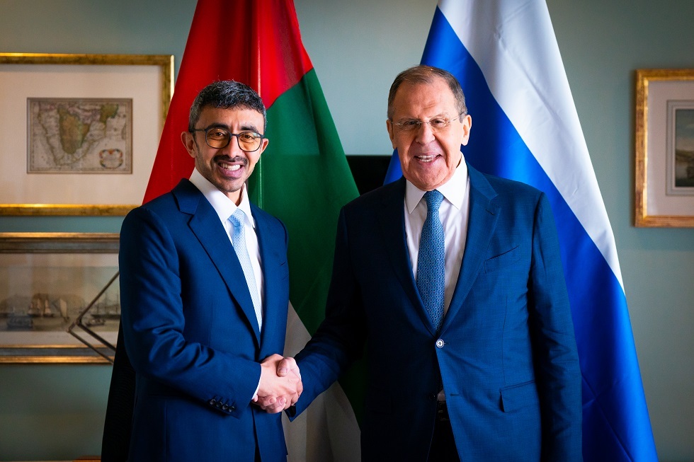 وزير الخارجية الروسي سيرغي لافروف ووزير الخارجية الإماراتي الشيخ عبد الله بن زايد آل نهيان