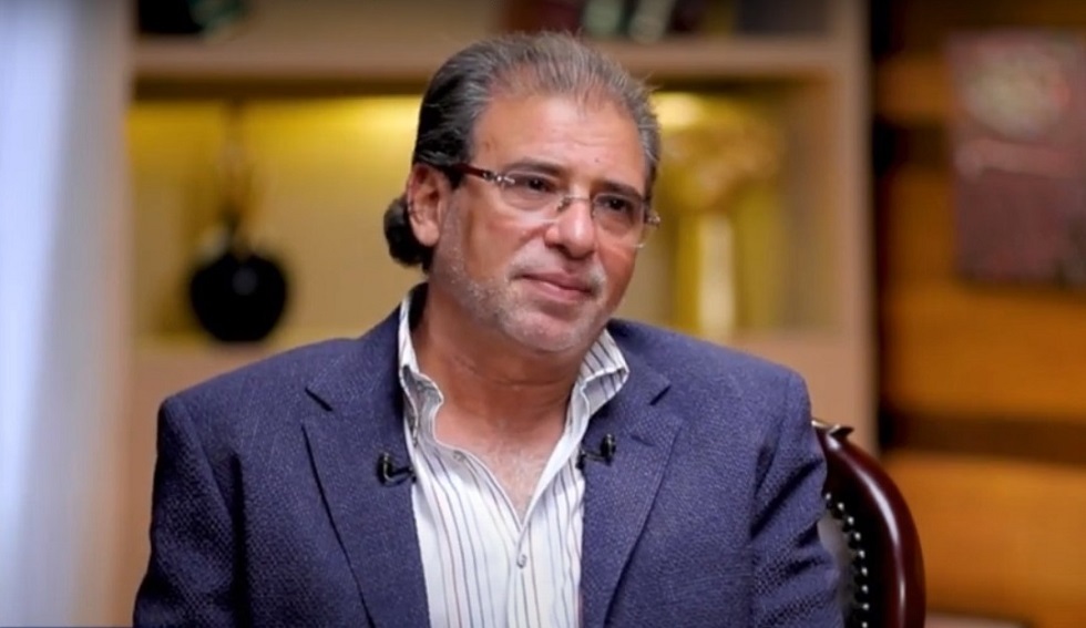 المخرج المصري خالد يوسف يكشف كواليس لقائه بمحمد مرسي في ميدان التحرير لأول مرة عام 2011 (فيديو)