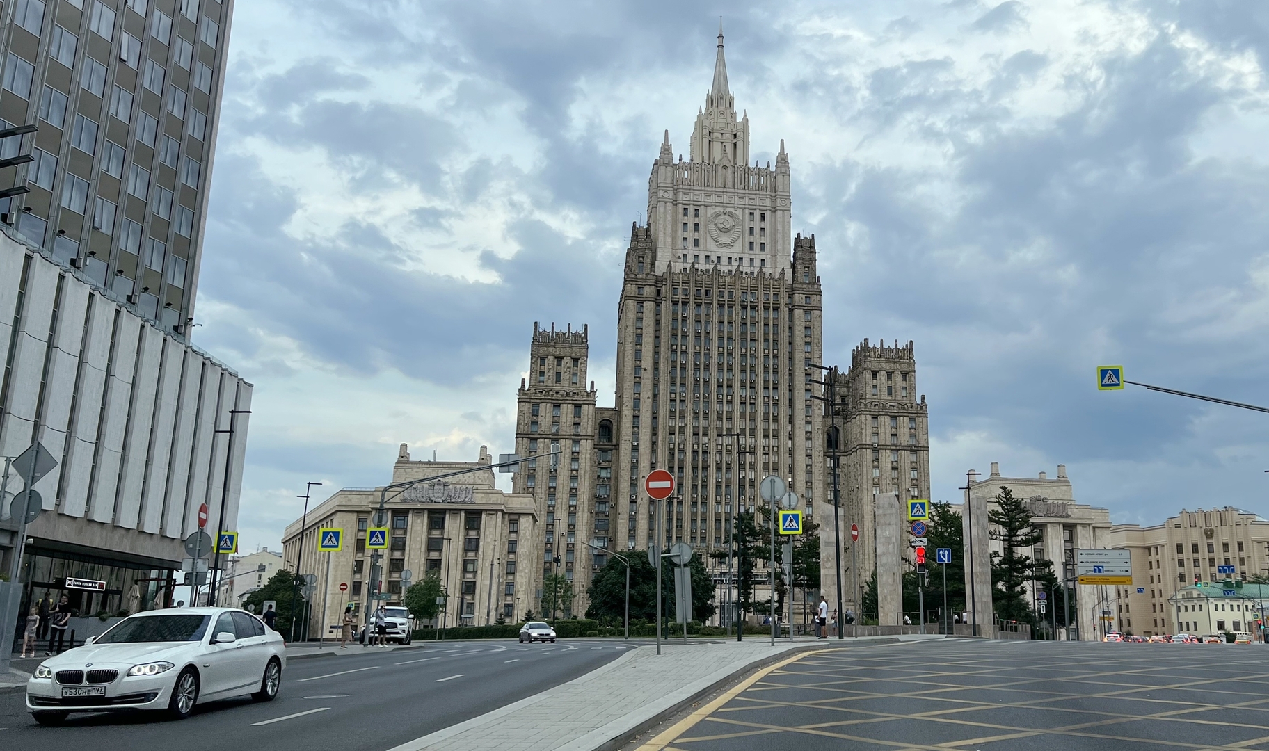 الخارجية الروسية تعلق على تقارير حول مبادرة إندونيسية للتسوية في أوكرانيا