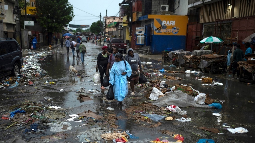 ارتفاع حصيلة الفيضانات العارمة في هايتي إلى 42 قتيلا (فيديو)