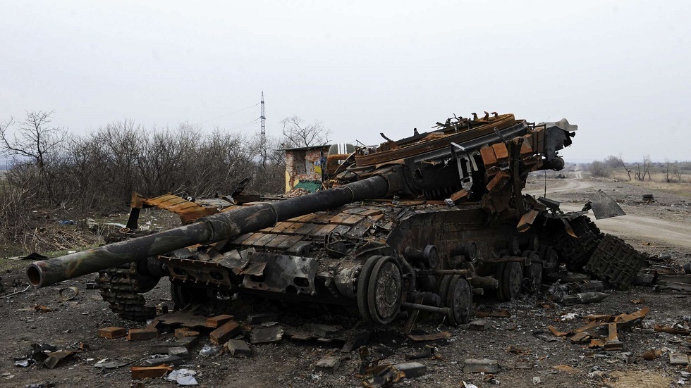 القوات الجوية الروسية تدمر مدرعات أوكرانية في محور زابوروجيه (فيديو)