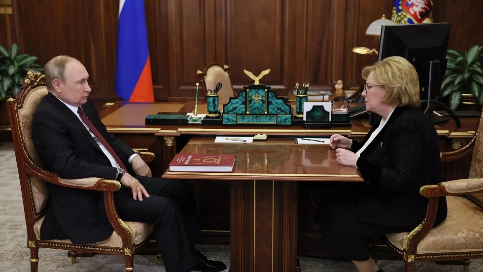 بوتين يعقد اجتماعا مع رئيسة الوكالة الفيدرالية الطبية البيولوجية الروسية