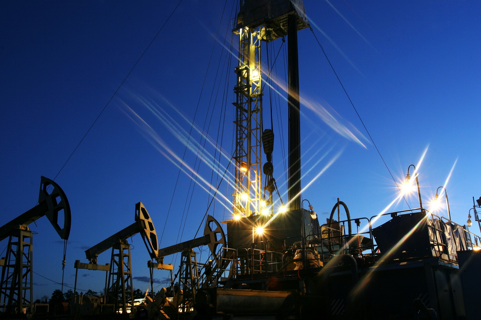 صادرات المشتقات النفطية الروسية تخيب آمال الغرب وتسجل أعلى المؤشرات