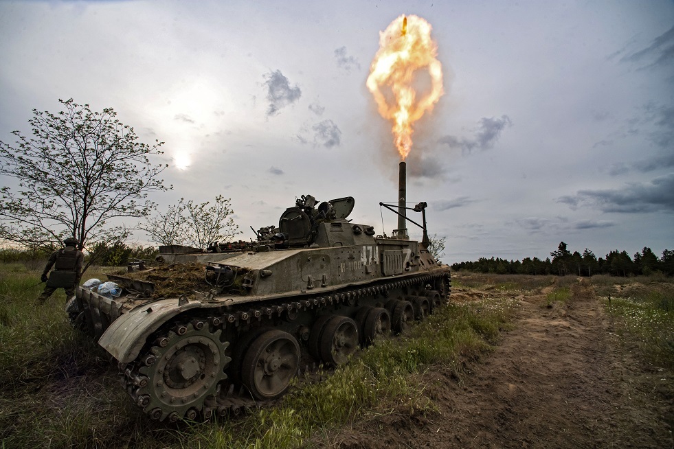 المدفعية الروسية تدمر معاقل محصنة للقوات الأوكرانية