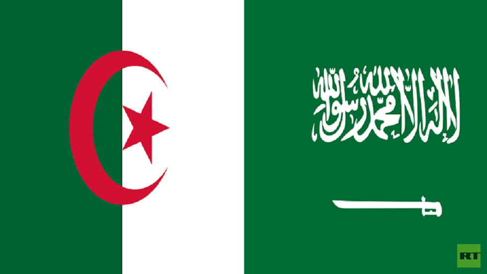 حاجة مغربية تجبر طائرة على الهبوط اضطراريا في الجزائر