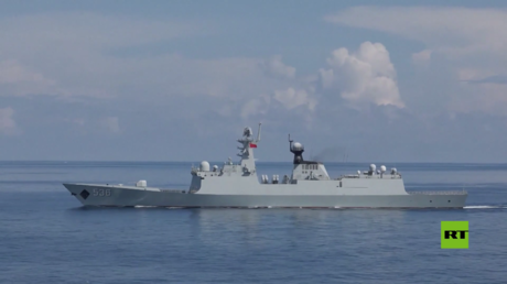 بالفيديو.. السفن العسكرية الصينية تصل إندونيسيا