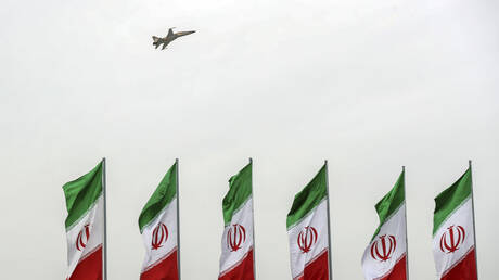 إيران.. إزاحة الستار عن منظومة محاكاة مراقبة الطيران (صور)