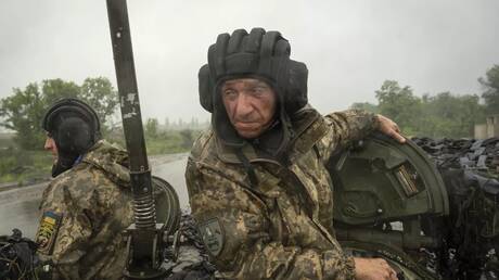 أسير أوكراني: قيادتنا تخدعنا ولا تطلعنا على المواقع الفعلية للجنود الروس في محور زابوروجيه (فيديو)