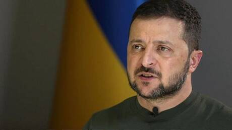 كييف: زيلينسكي يزور وحدات القوات الأوكرانية التابعة لمجموعة 