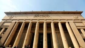 مصر.. إحالة البلوغر هبة سيد وابنها وزوجها للجنايات بتهمة