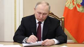 وزارة الدفاع الروسية: بوتين يعلم أدق التفاصيل حول الوضع في اتجاه زابوروجيه