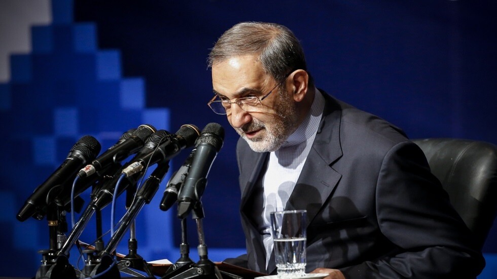 مستشار المرشد الإيراني يعلق على أثر بالغ لاستئناف العلاقات بين إيران ومصر على المنطقة