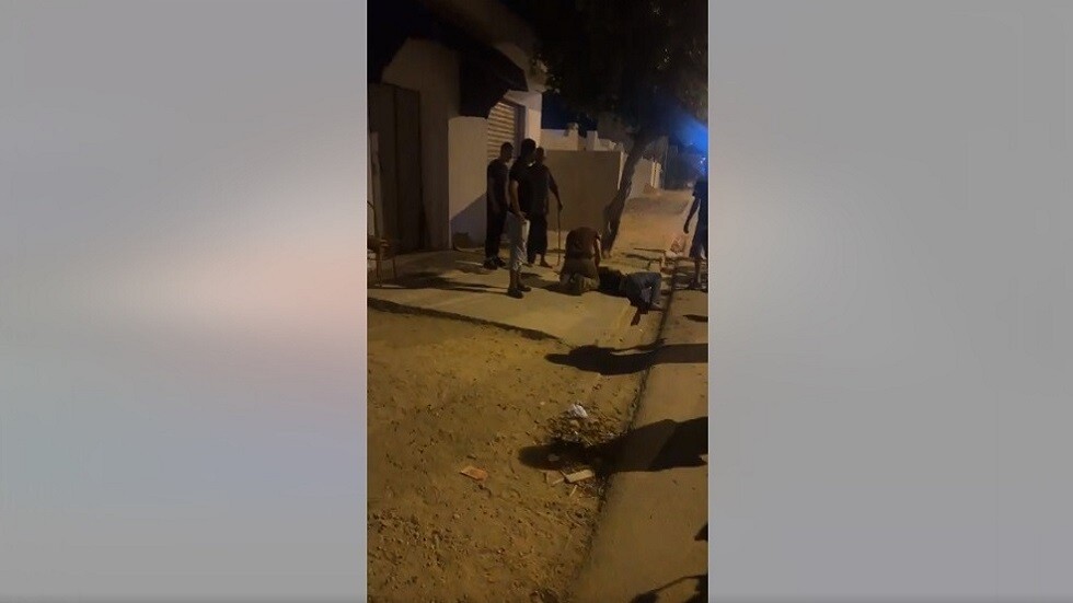 وفاة تونسي طعنه أفارقة من جنوب الصحراء (فيديو)