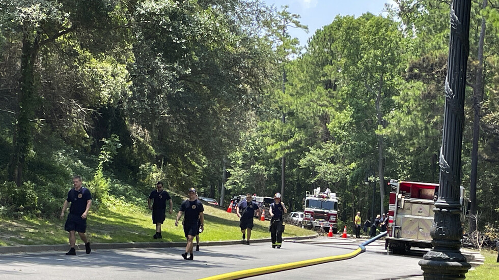 مقتل 4 أشخاص بتحطم طائرة صغيرة في ولاية نورث كارولينا الأمريكية (فيديو)