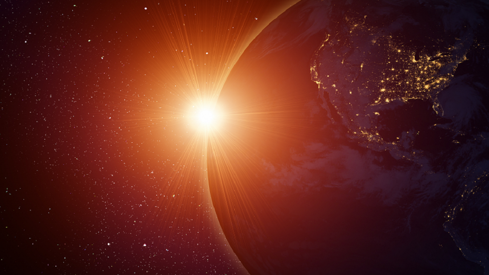 الأرض على وشك الوصول إلى أبعد نقطة لها عن الشمس.. فما سبب الحر الشديد؟