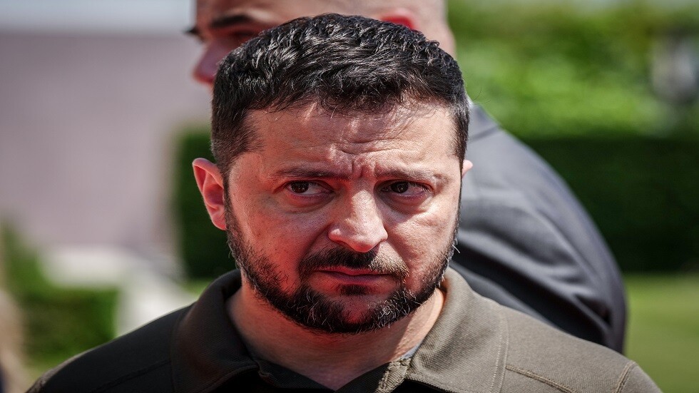 وزير الدفاع البلغاري يقترح إلغاء زيارة زيلينسكي إلى صوفيا